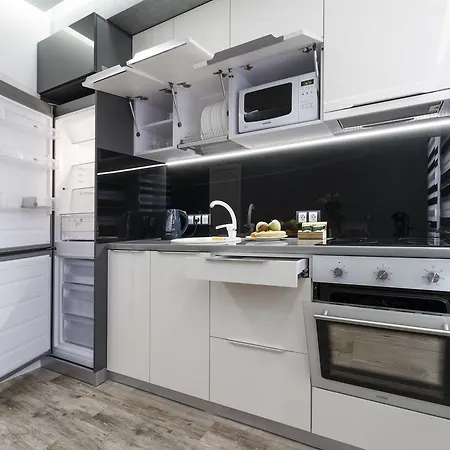 Cityapartments Akademmistechko Apartment