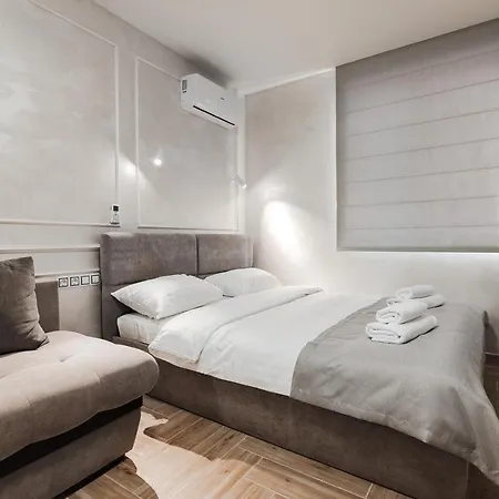 Cityapartments Akademmistechko Apartment
